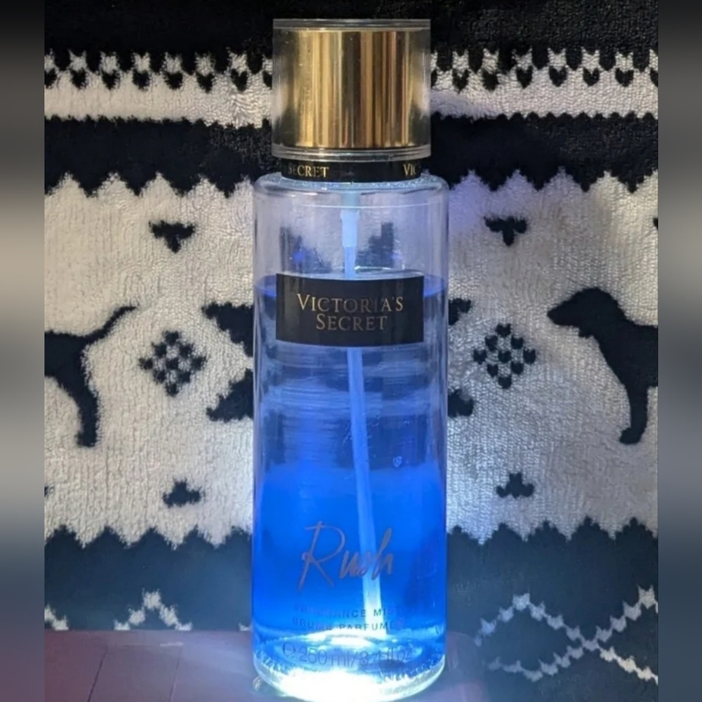 Victoria's Secret Rush 8.4 oz. *DISCONTINUED* *RARE* *ORIGINAL* *HTF*